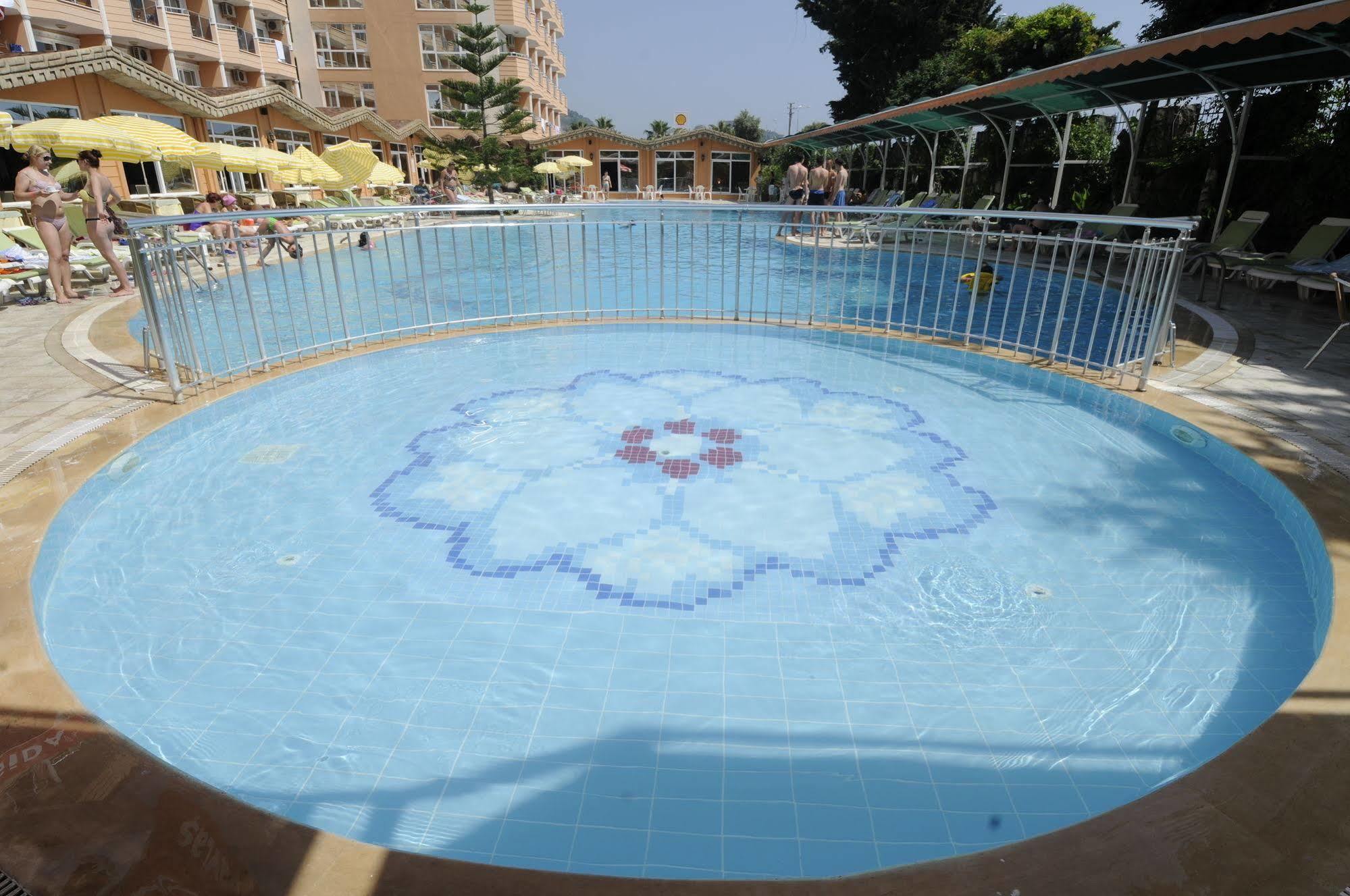 First Class Semesteranläggning (resort) Alanya
